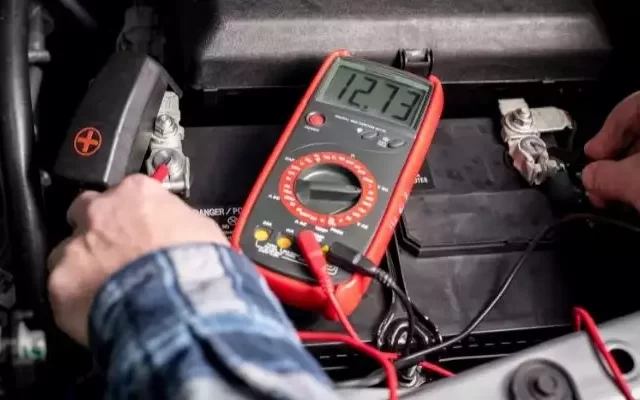 Causes Of Car Battery Voltage Fluctuation While Running